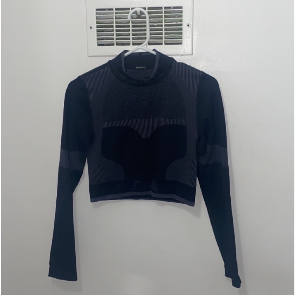TNA long sleeve workout top